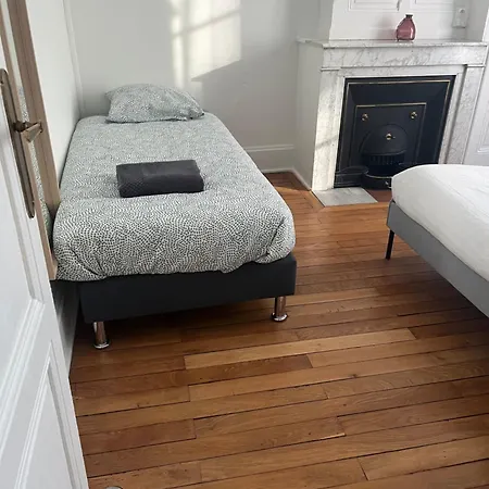 Le Spacieux , 7 Personnes, 6 Lits, Parking, Proche Lyon Partdieu Apartment Villeurbanne